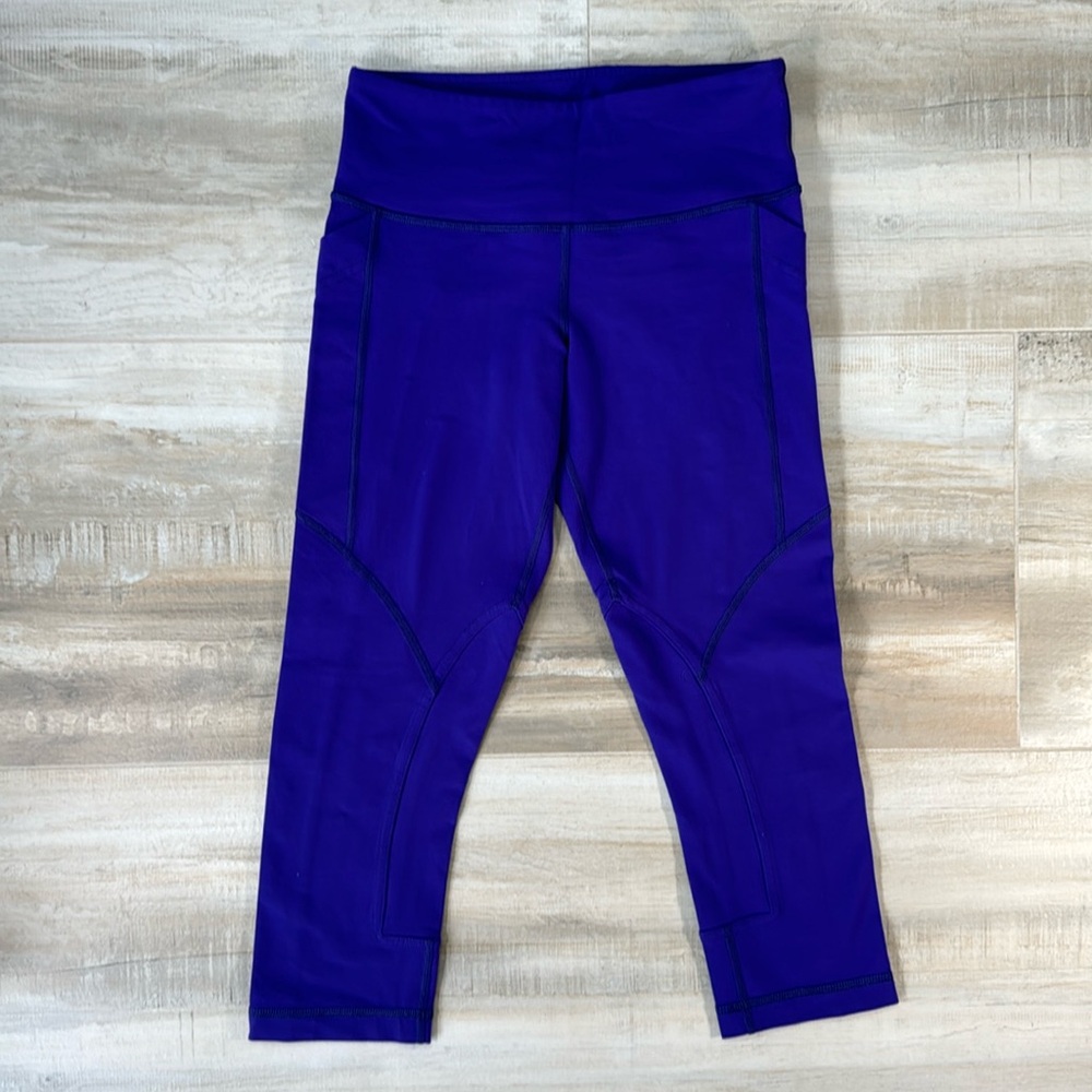 lululemon Athletica Crop with Side Pockets, size 4